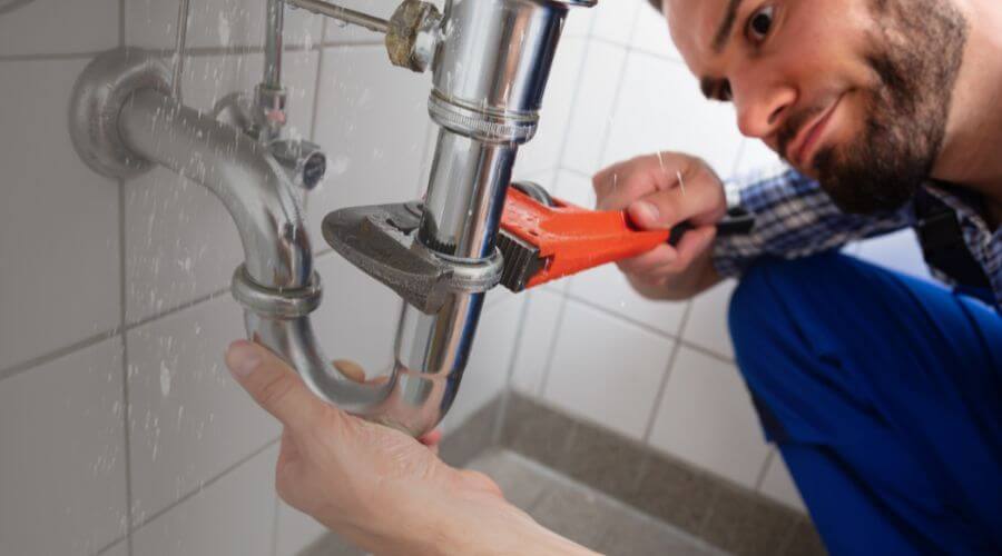 Expert burst pipe repair services in Lake Providence, LA